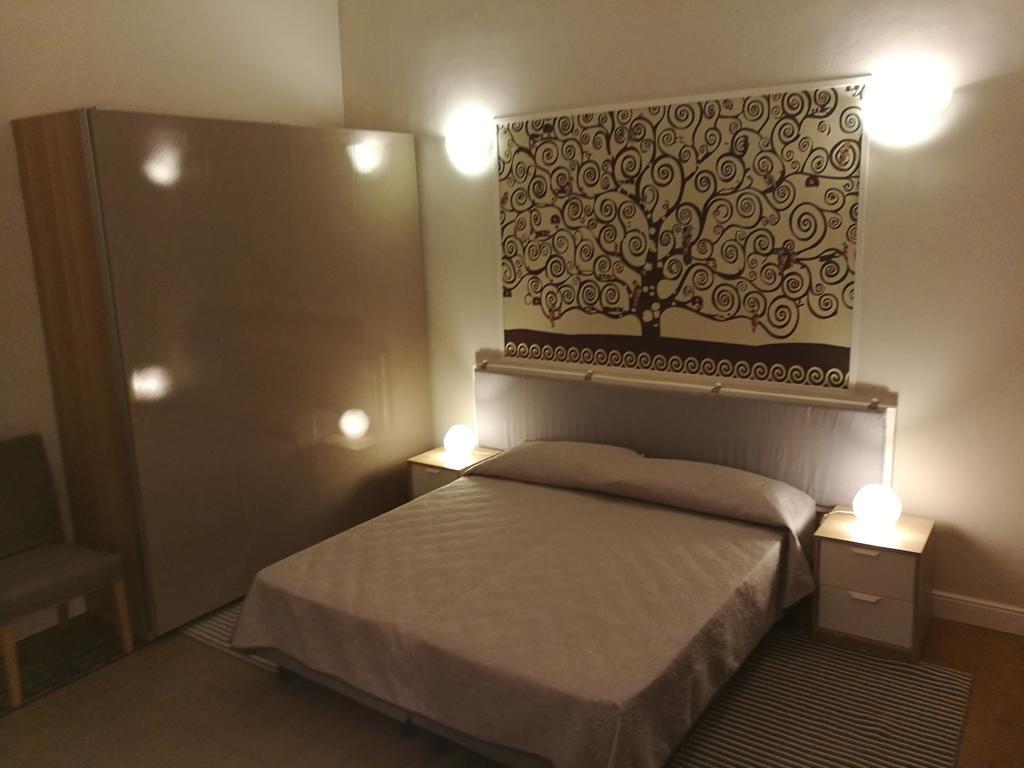 Ursino Rooms Apartment カターニア エクステリア 写真